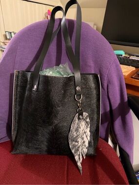 2-l tote